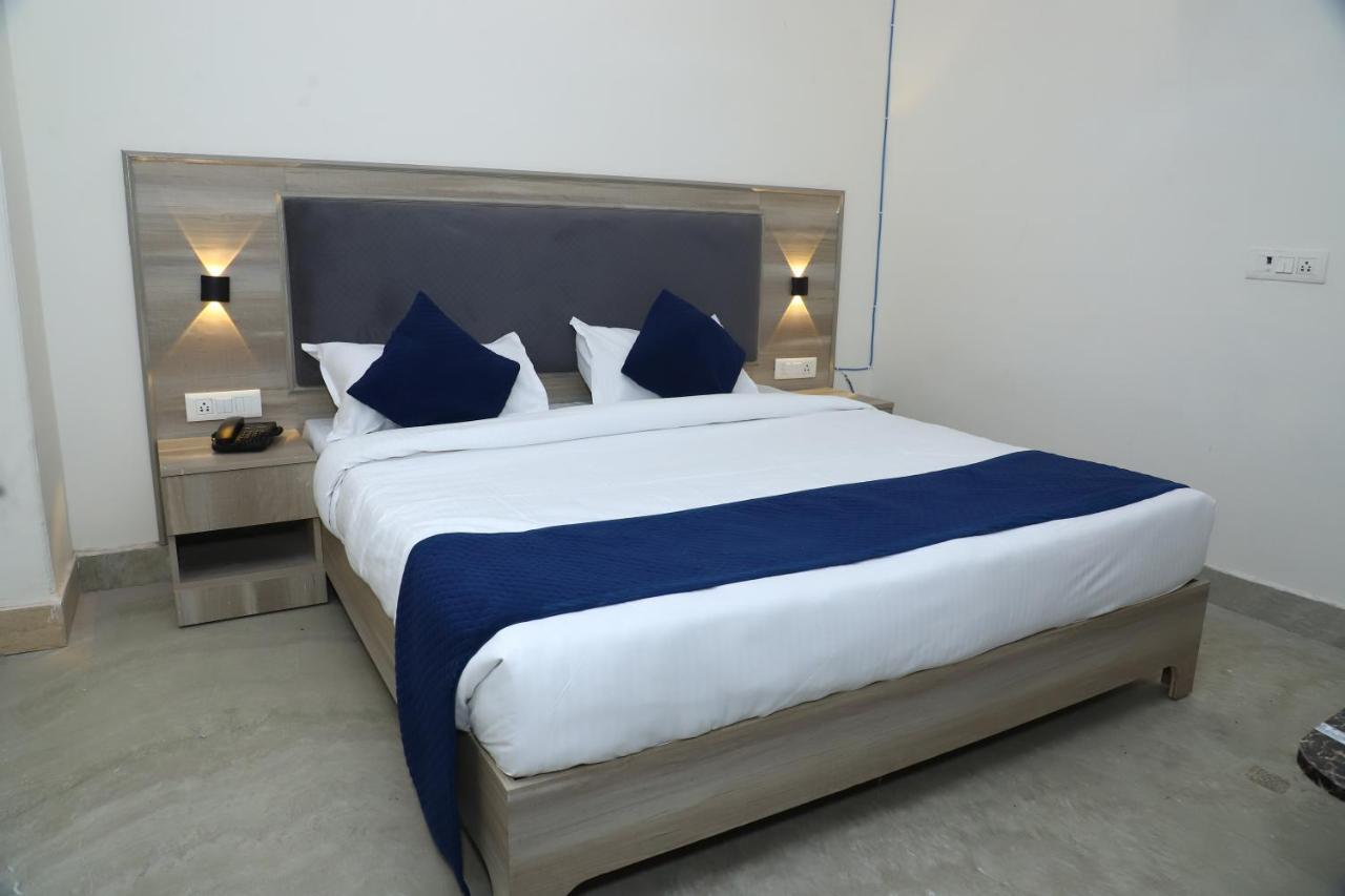 Lyf Corporate Suites - Noida Sector 19 Exterior foto