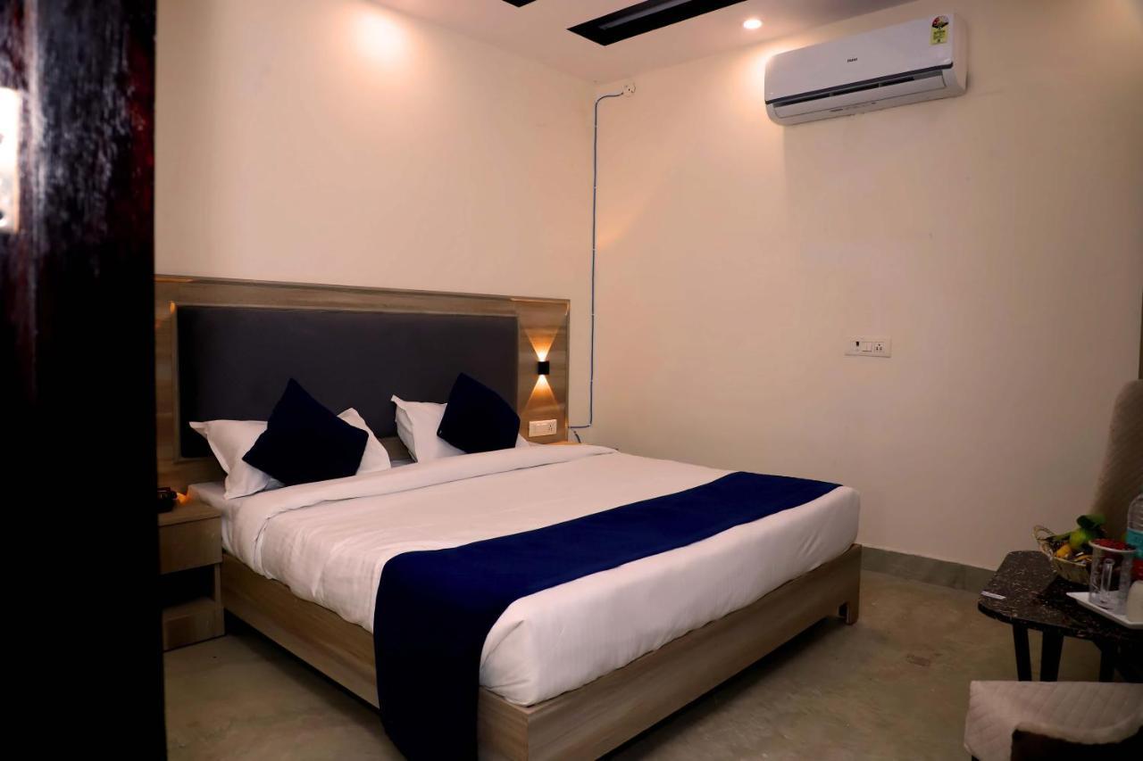 Lyf Corporate Suites - Noida Sector 19 Exterior foto